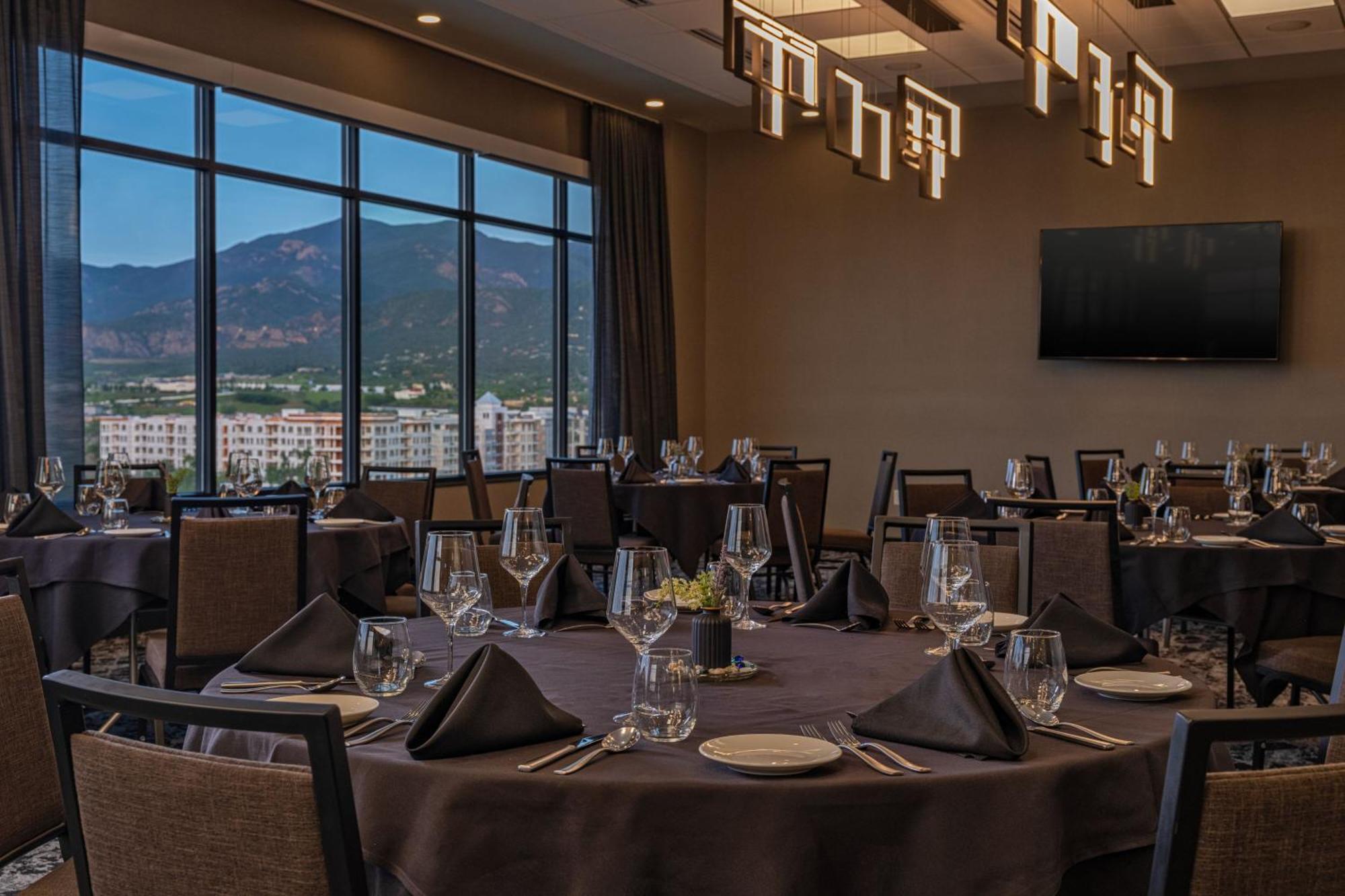 Element Colorado Springs Downtown Otel Dış mekan fotoğraf